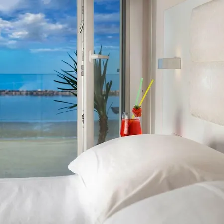 Aparthotel White & Bellaria-Igea Marina